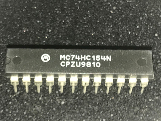 ORIGINAL MOTOROLA MC74HC154N 24 PIN DIL CHIP UK STOCK x1 fbb30a66