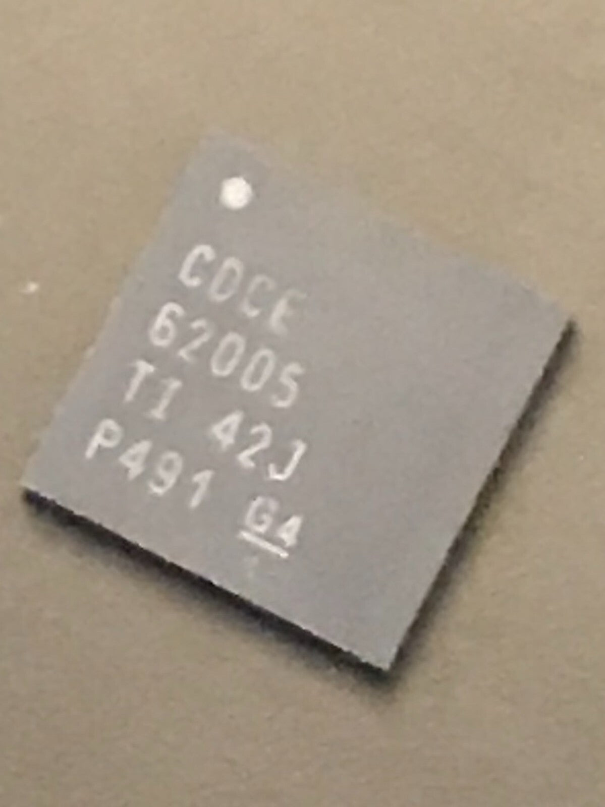 CDCE62005RGZR T.I. CLOCK GENERATOR IC NEW ORIGINAL UK STOCK 5000PCS AVAIL.