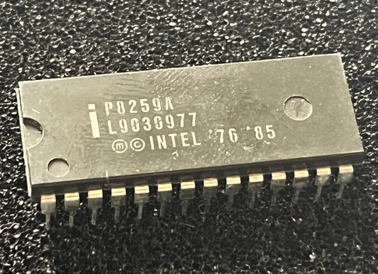 P8259A ORIGINAL INTEL PROGRAMMABLE INTERRUPT CHIP UK STOCK x1 fcb20.23
