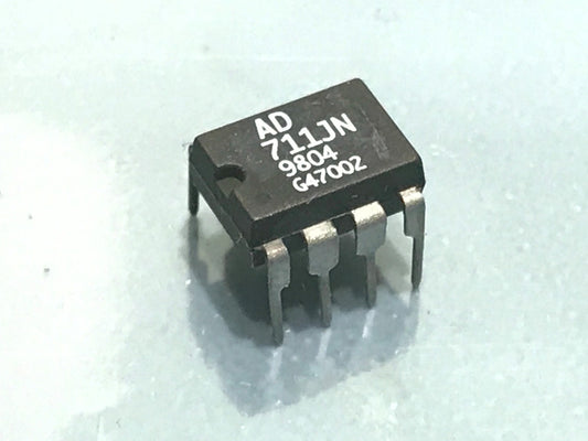 ORIGINAL AD711JN 8 PIN DIL HIGH SPEC OP AMP I.C. x1 UK STOCK fba18a11
