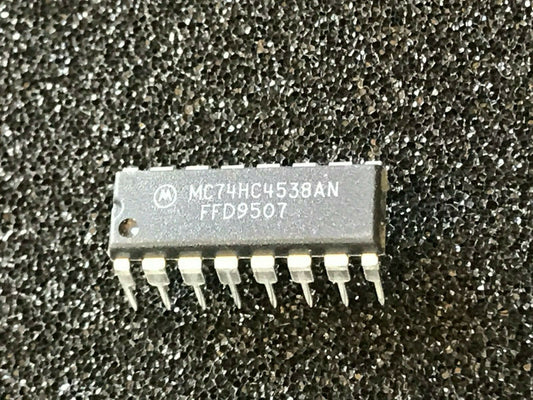 ORIGINAL MOTOROLA MC74HC4538AN 16 PIN DIL CHIP UK STOCK x1 fcb27.10
