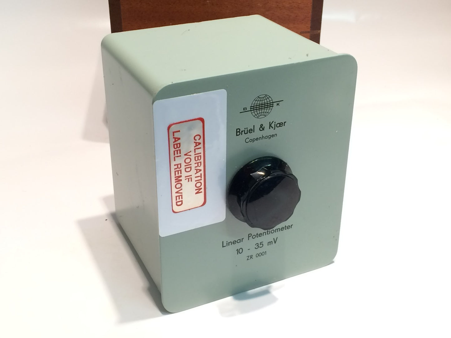 BRUEL & KJAER ZR-0001 LINEAR POTENTIOMETER 10 - 35mV ae1z16
