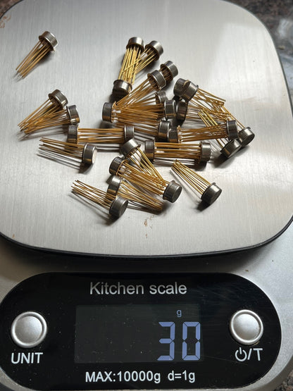 30g VERY HIGH YIELD ELECTRONIC ICs FROM 1970 SCRAP GOLD RECLAIM fd2k24