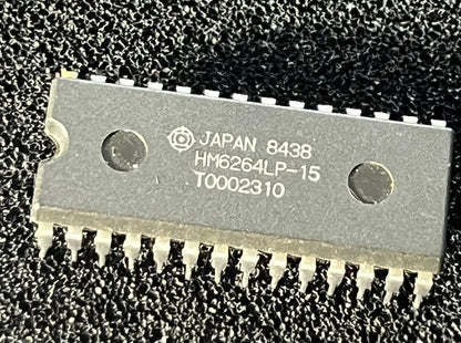 HM6264LP-15 HITACHI 8K X 8 SRAM MEMORY IC UK STOCK (x1) fcb20.18