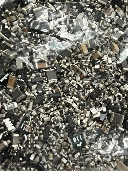 BAG 75g OF CAPACITORS, SEMICONDUCTORS SCRAP PRECIOUS METAL RECLAIM fd2k23