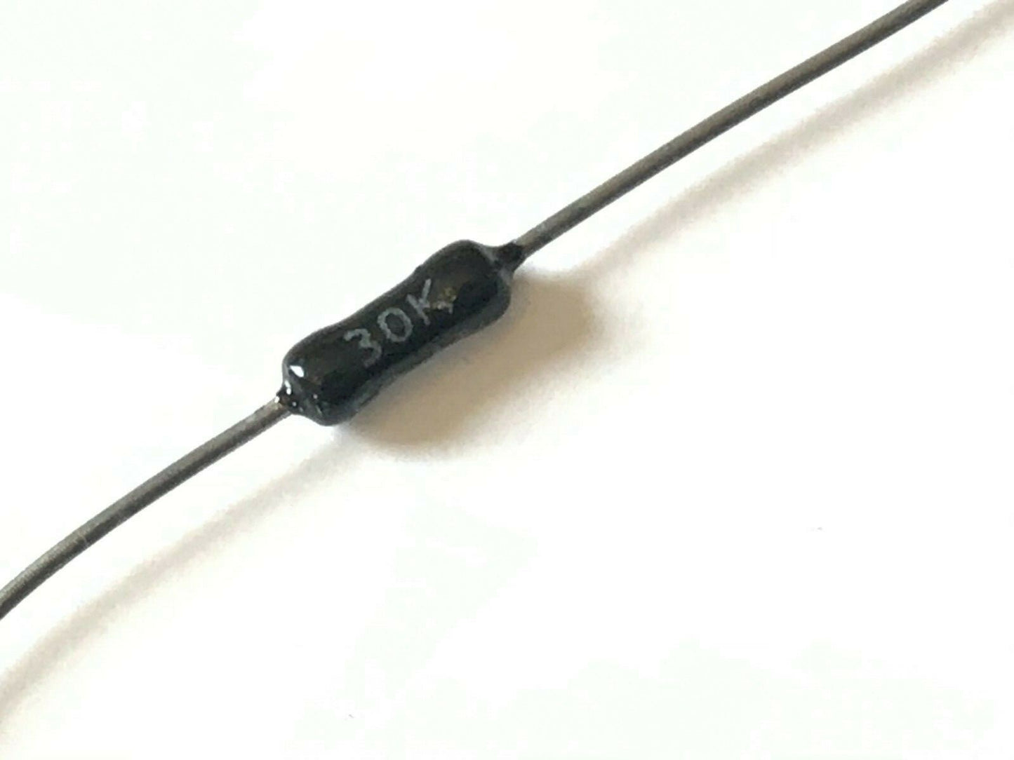 30K OHM 0.1% 0.5W H4 HOLCO METAL FILM PRECISION RESISTOR (X1) fcb27.23