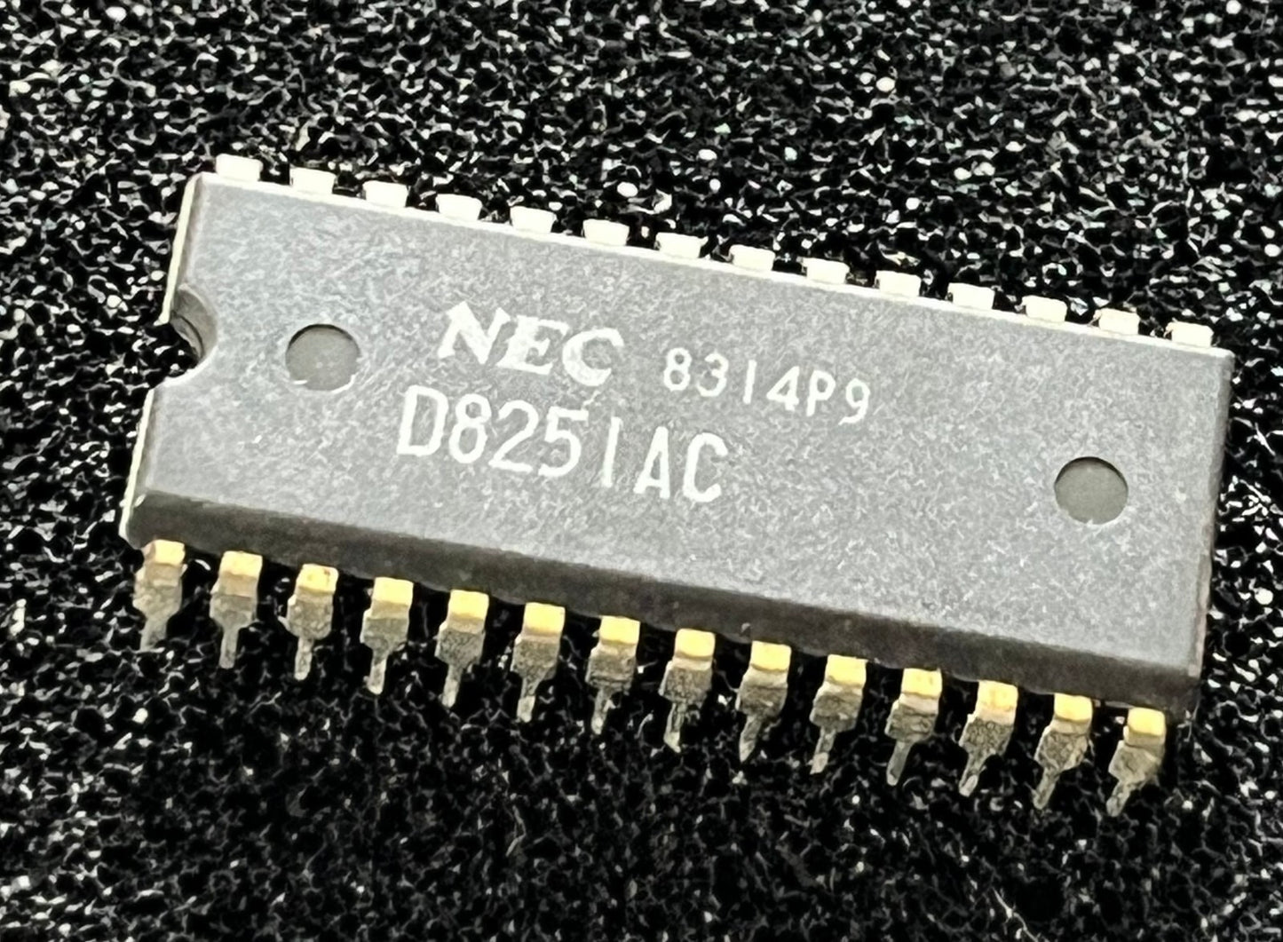 D8251AC ORIGINAL NEC PROGRAMMABLE COMMS INTERFACE CHIP UK STOCK x1 fcb20.36