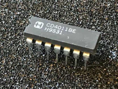ORIGINAL HARRIS CD4011BE 14 PIN DIL 2 INPUT NAND GATE CHIP UK STOCK x1 fcb27.5