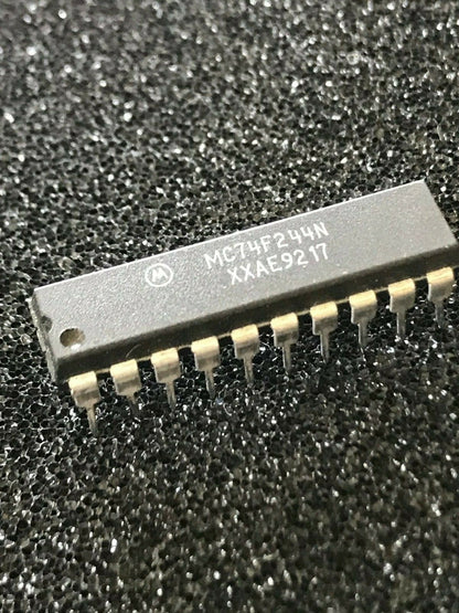 MC74F244N ORIGINAL MOTOROLA OCTAL 3 STATE TRANSCEIVER CHIP UK STOCK x1 fcb17.24