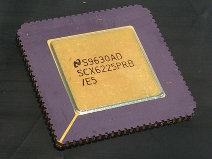 COLLECTORS CHIP SCX6225PRB/E5 PURPLE CERAMIC FLAT PACK NSC IC fd1L44