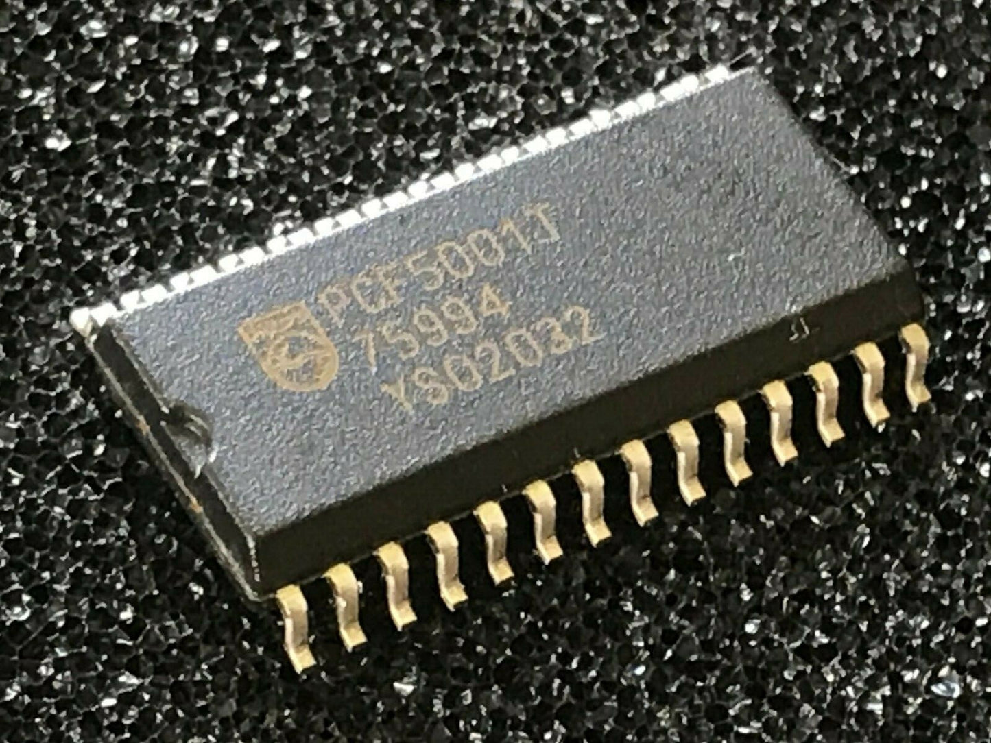 ORIGINAL PHILIPS PCF5001T PAGER DECODER CONTROLLER CHIP UK STOCK x1 fcb27.37