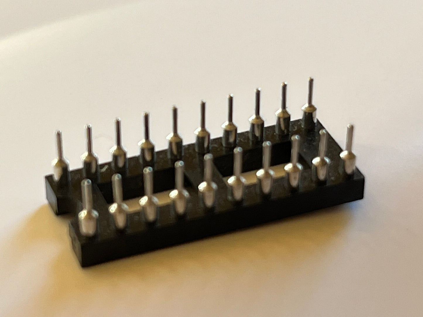 20 WAY DIL TURNED PIN IC SOCKETS (x1) BEST QUALITY bsaoi