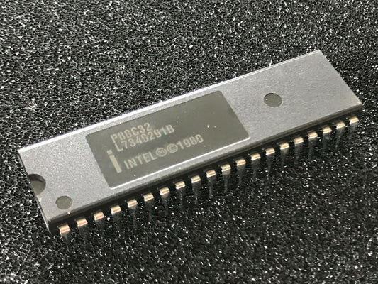 ORIGINAL INTEL P80C32 40 PIN DIL CHIP I.C. UK STOCK x1 fcb17.19