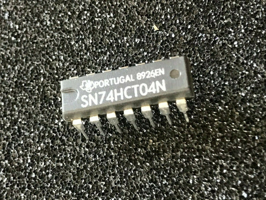 SN74HCT04N ORIGINAL TEXAS INSTRUMENTS HEX INVERTOR CHIP UK STOCK x1 fcb27.13