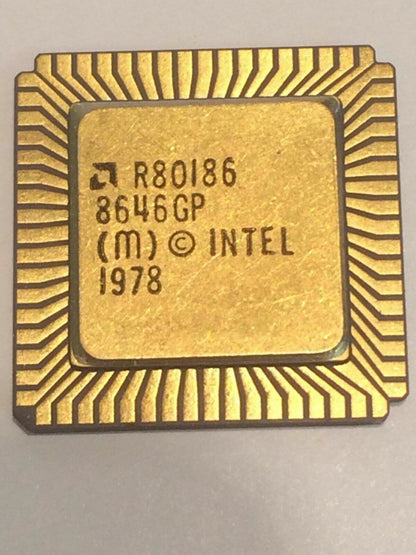 AMD R80186 FLAT PACK GOLD CERAMIC CHIP COLLECTIBLE VINTAGE PROCESSOR fba10a60
