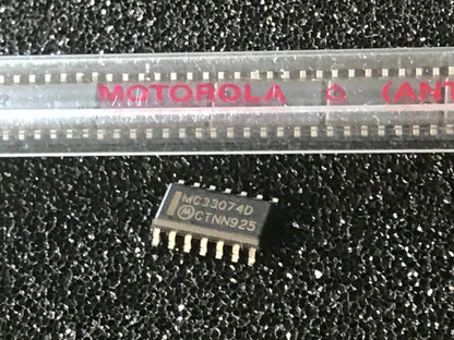MC33074D ORIGINAL MOTOROLA QUAD SURFACE MOUNT OP AMP CHIP UK STOCK x1 fcb27.18