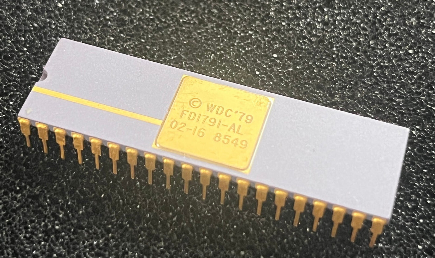FD1791-AL-0216 WESTERN DIGITAL COLLECTIBLE CERAMIC GOLD CHIP IC. fcb28.16
