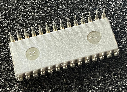 INS/DP8238N NSC SYSTEM CONTROLLER / BUS DRIVER CHIP UK STOCK x1 fcb20.34