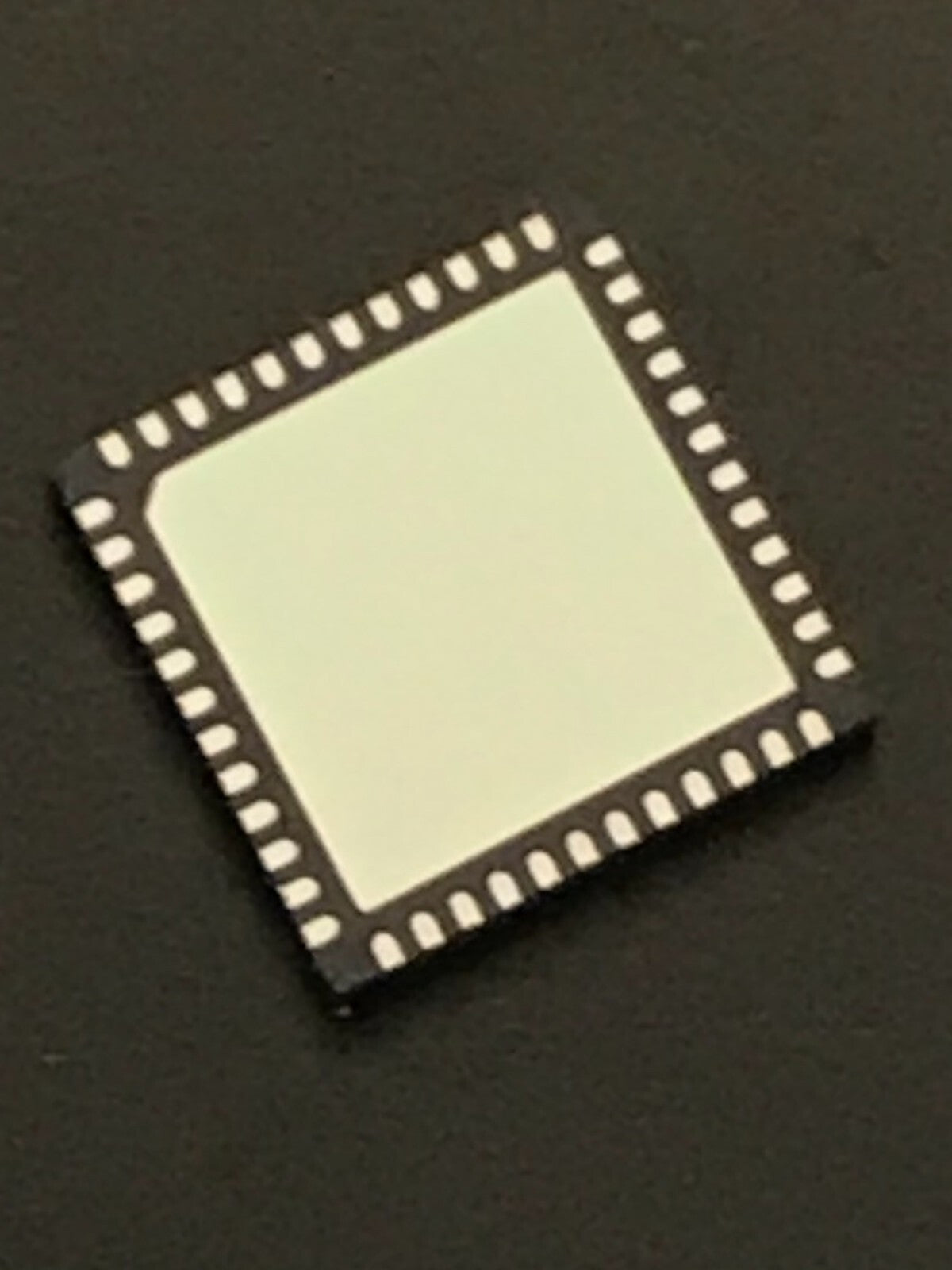 CDCE62005RGZR T.I. CLOCK GENERATOR IC NEW ORIGINAL UK STOCK 5000PCS AVAIL.