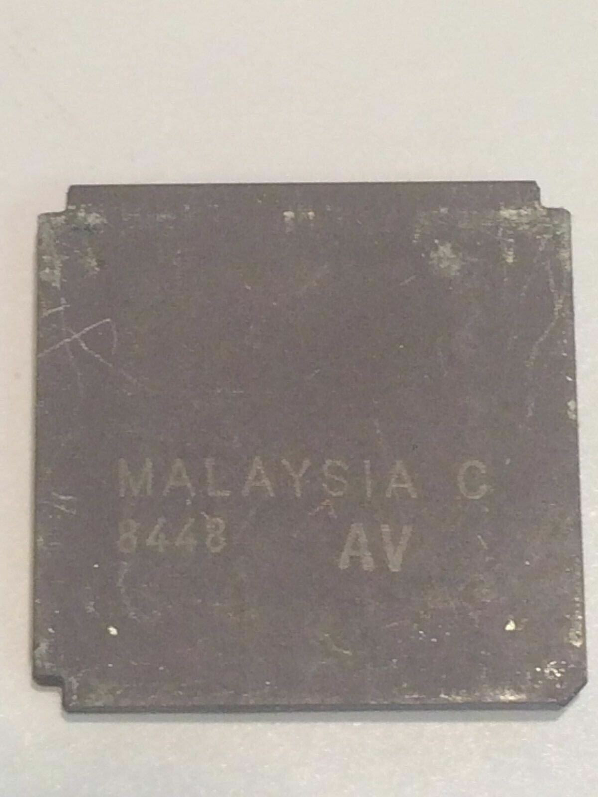 INTEL R80186 FLAT PACK GOLD CERAMIC CHIP COLLECTABLE VINTAGE PROCESSOR fba10a62