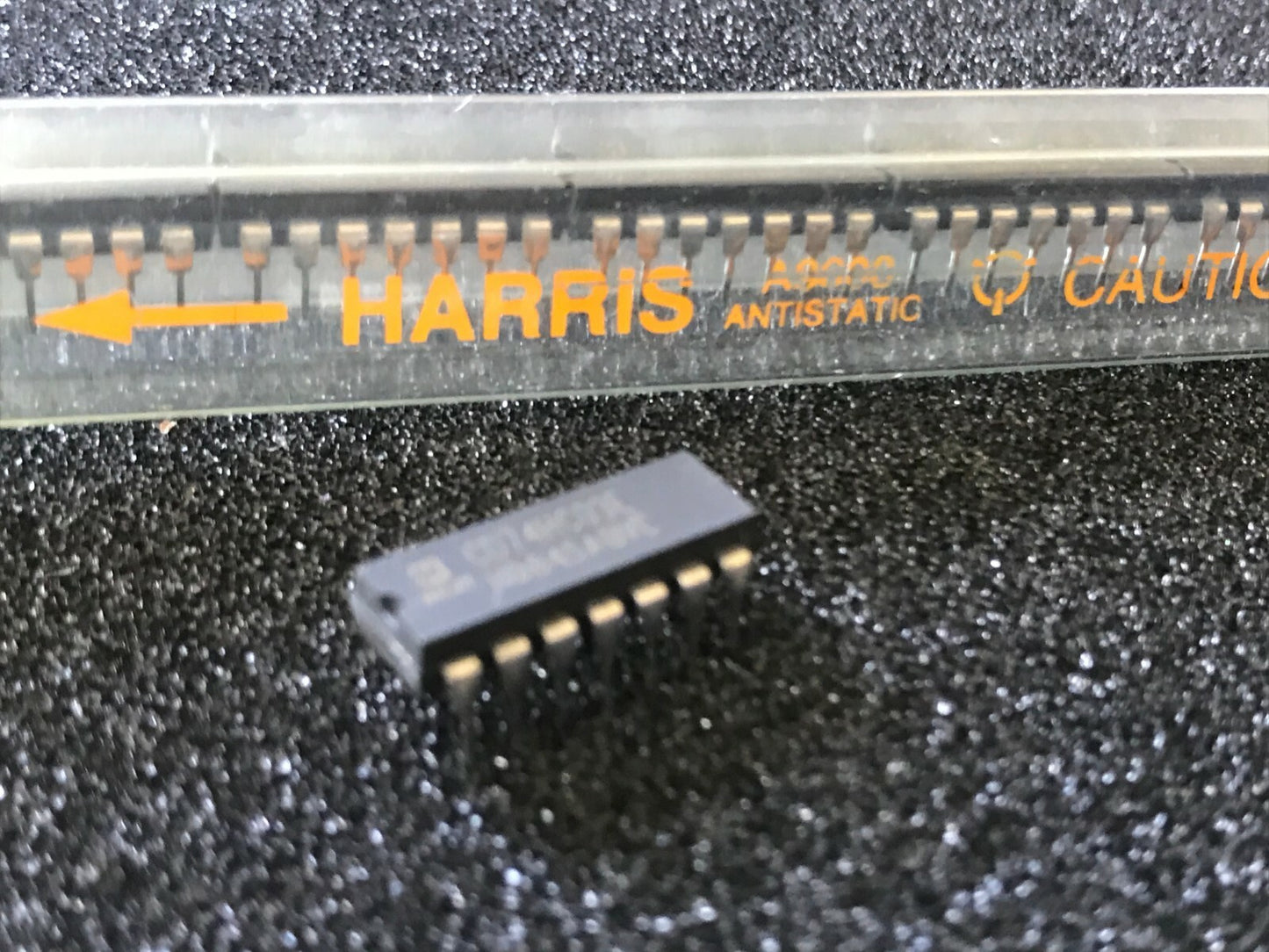 CD74HC03E ORIGINAL HARRIS QUAD 2 INPUT NAND GATE CHIP UK STOCK x1 fcb27.8