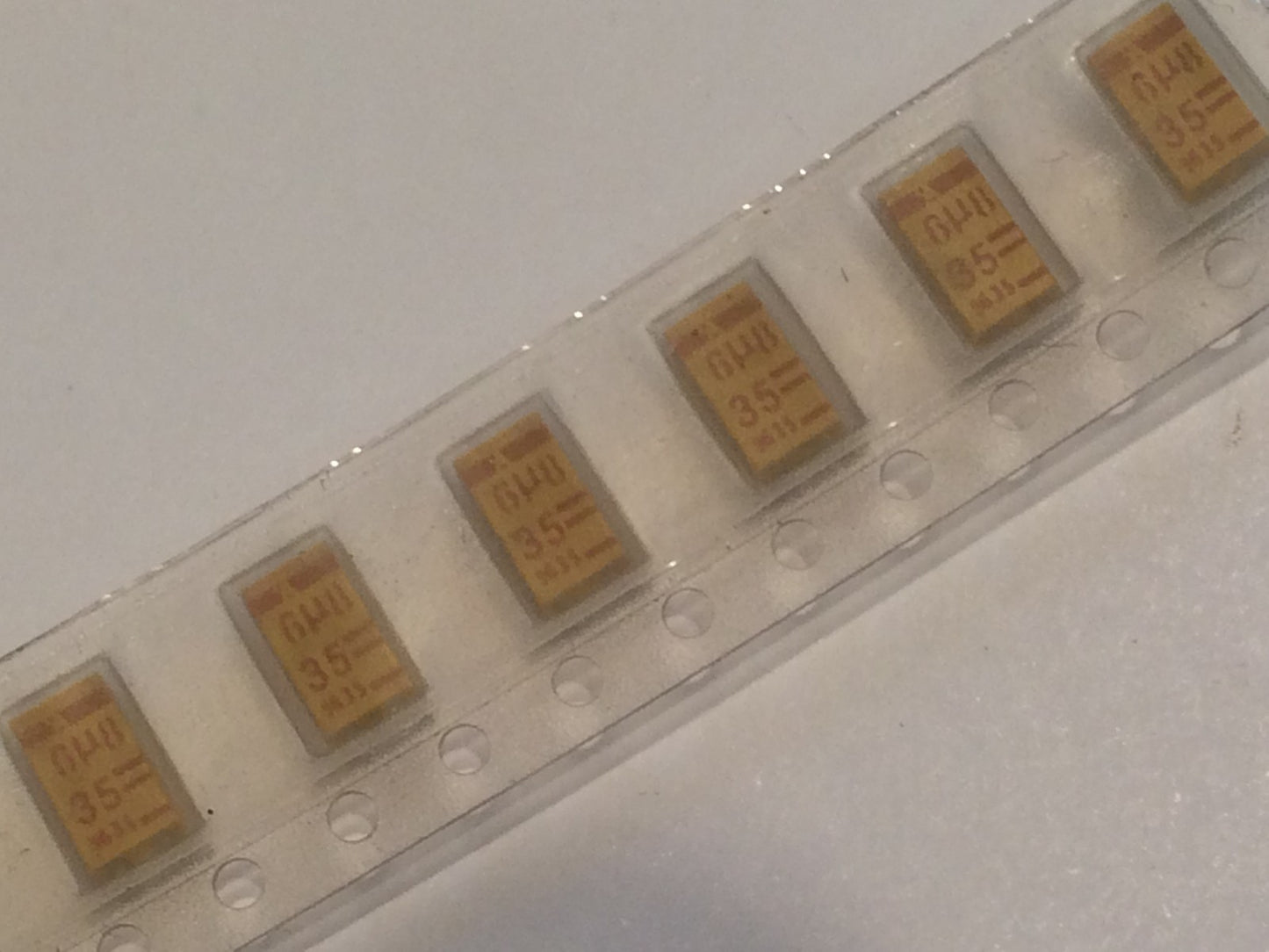 6.8UF 35V SURFACE MOUNT TANTALUM CAPACITORS CASE STYLE C (X10) bda44