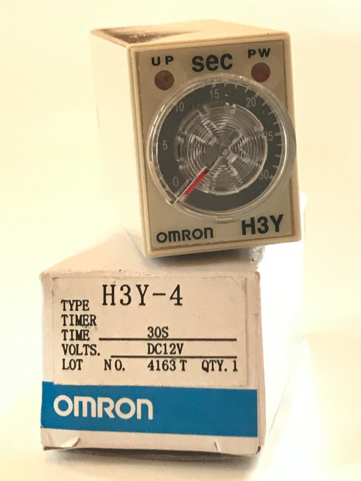 H3Y-4 12V DC MINIATURE PLUG IN TIMER 14 PIN 1 - 30 SECONDS 4 POLE 4PCO ac1x2