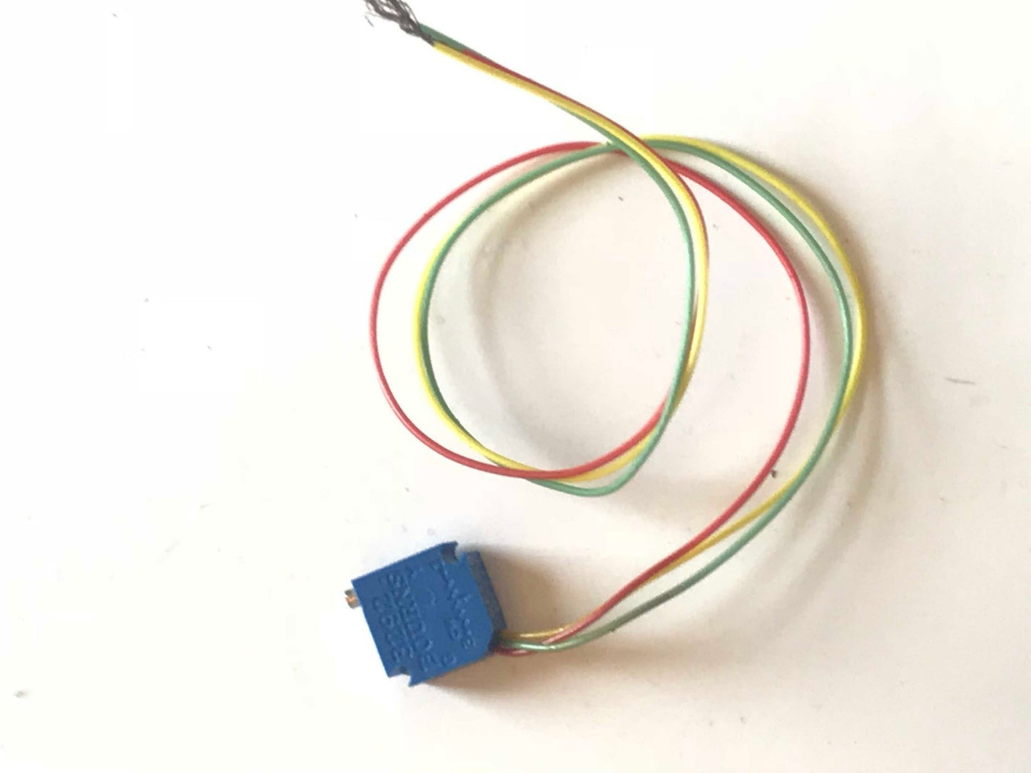 BOURNS 2K OHM WITH LEADS MULTI TURN TRIMPOT VARIABLE RESISTOR fd7b18