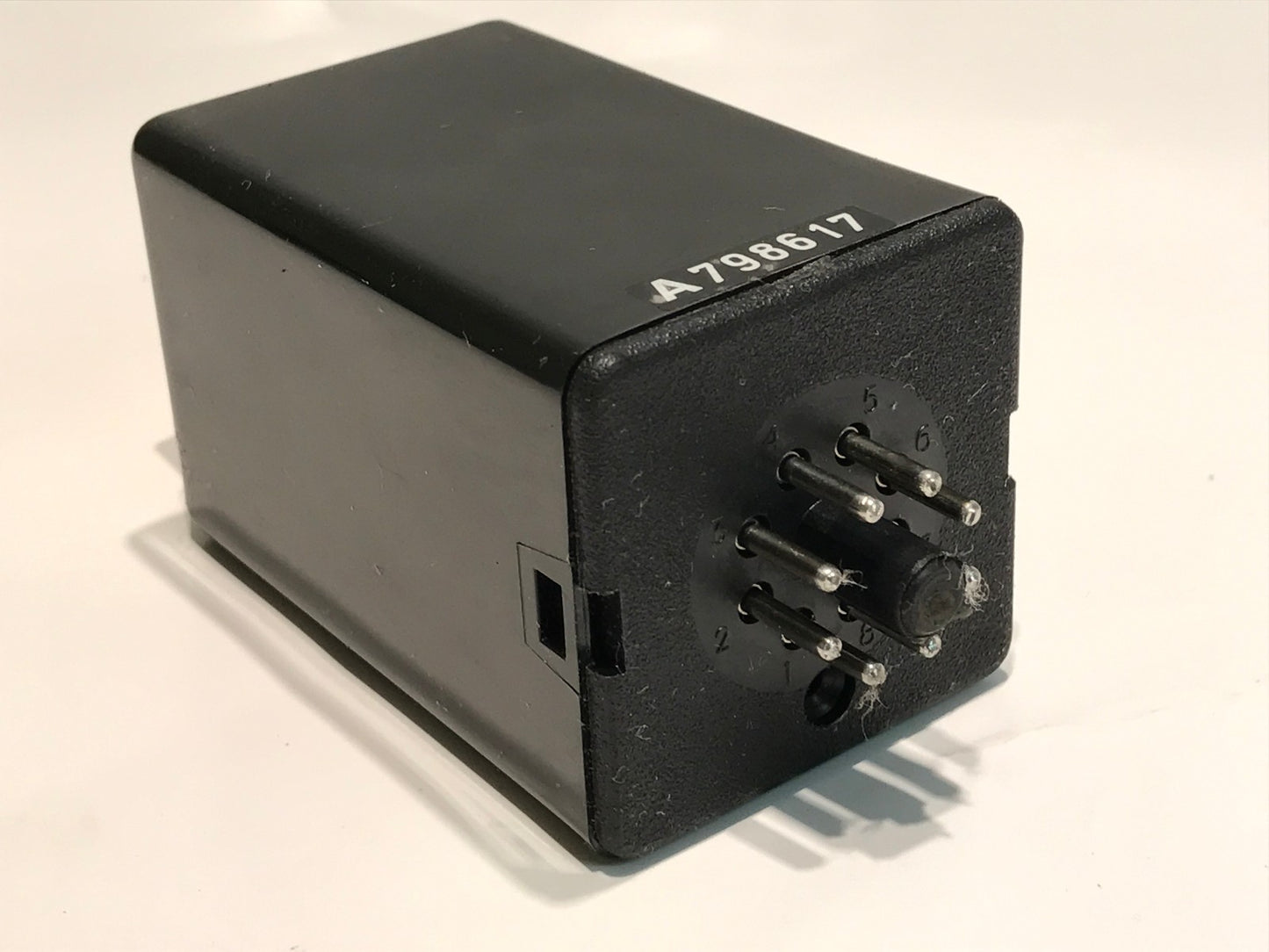 RS CYCLIC TIMER RELAY 8 PIN OCTAL 240V 0.5 - 20 SECS RS 347-804 ae1V18
