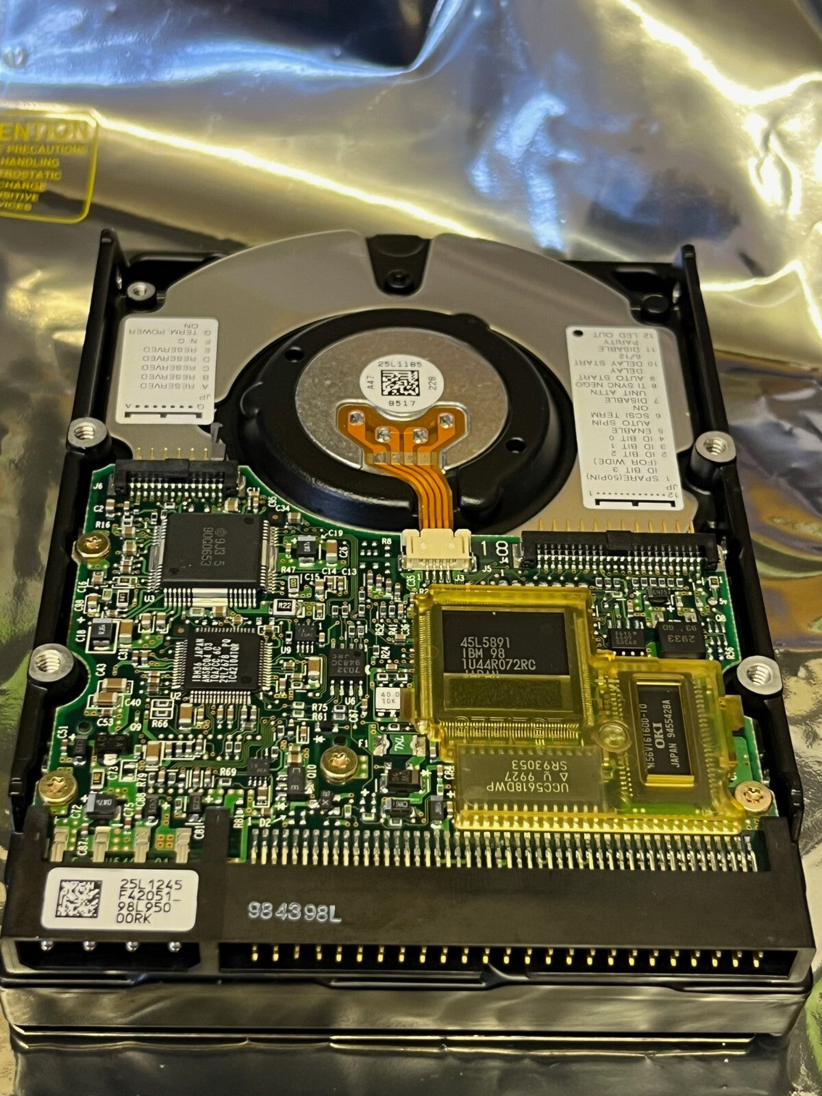 IBM DNES-309170 25L1790 9GB 50-PIN SCSI DRIVE AD2J41