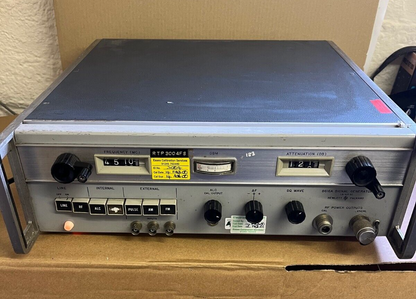 HP 8616A RF SIGNAL GENERATOR 1.8 - 4.5GHz fce1c