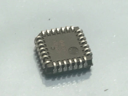 ORIGINAL LATTICE GAL22V10D-5LJ 28 PIN PLCC CHIP UK STOCK x1 fba18a4