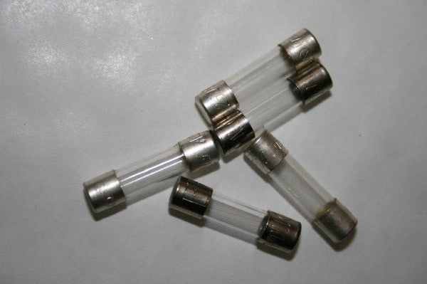 20MM GLASS 6.3A TIME DELAY FUSE (x2) bdb31a