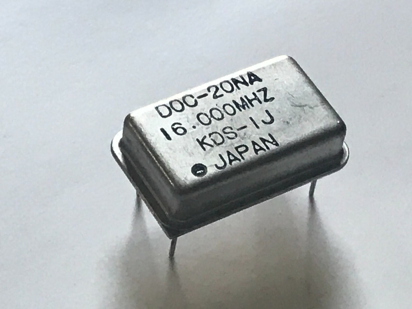 XTAL CRYSTAL OSCILLATOR 4 PIN 14 PIN DIL SIZE OLD STYLE ALL FREQUENCIES faa13