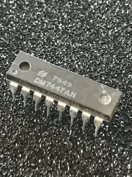 DM7447AN ORIGINAL NSC DECODER DRIVER CHIP UK STOCK x1 fcb16.55