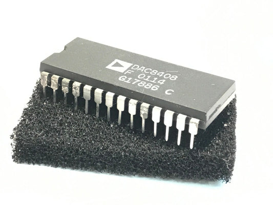 ORIGINAL AD DAC8408FP 28 PIN DIL DAC CHIP UK STOCK x1 DAC8408 fcb15.14