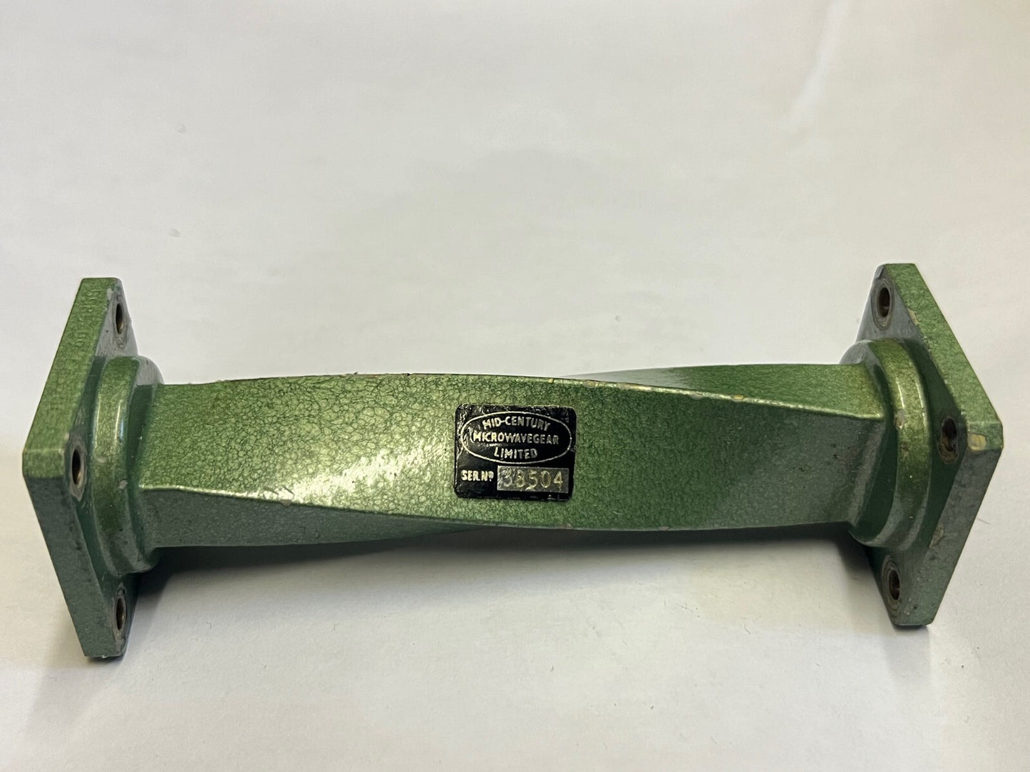 WG18 WR62 WAVE GUIDE 90 DEGREE TWIST 12.4 - 18.0Ghz MIDWEST MICROWAVE fd1L2