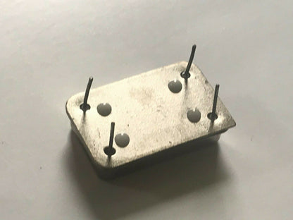 XTAL CRYSTAL OSCILLATOR 4 PIN 14 PIN DIL SIZE OLD STYLE ALL FREQUENCIES faa13