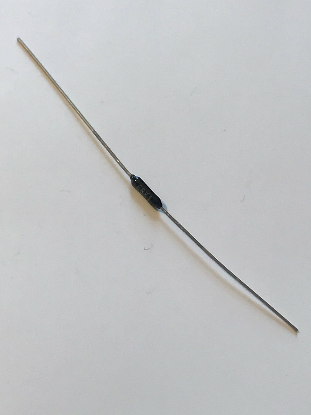 68.1K OHM 0.1% 0.25W H8 HOLCO 68K1 METAL FILM PRECISION RESISTOR (X1) fbb30a12