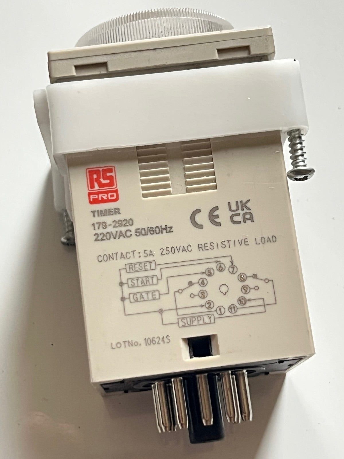 RS 11 PIN PLUG IN TIMER RELAY 220V 0.1 SECS - 300 HOURS RS 179-2920 FD1D41
