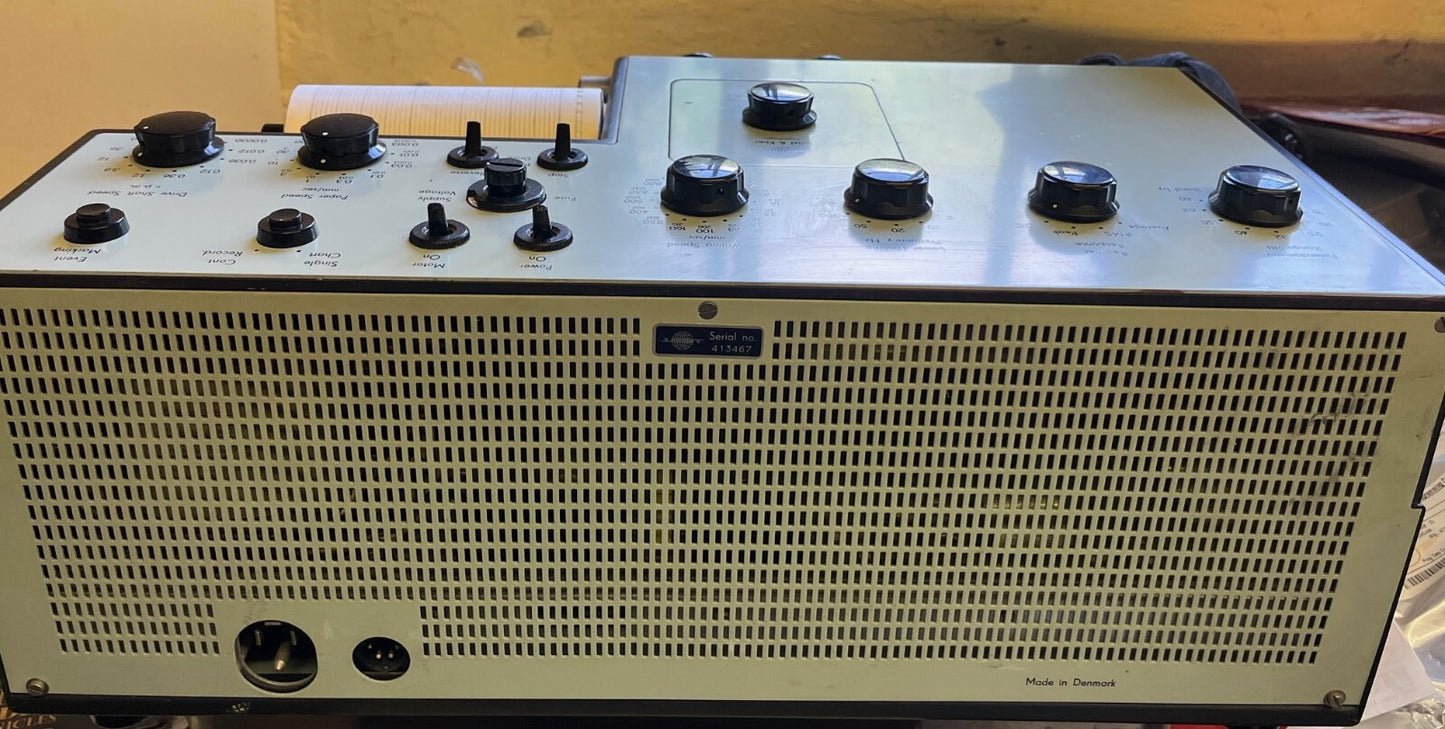 BRUEL & KJAER 2305 LEVEL CHART RECORDER WITH ZR-0005 LOG POTENTIOMETER