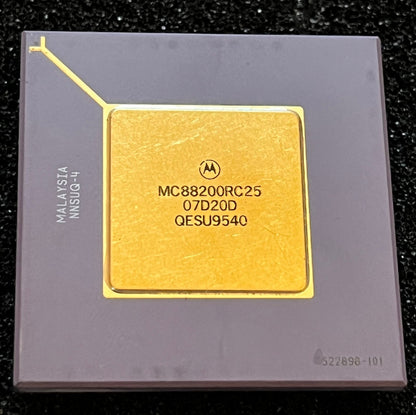 MC88200RC25 MOTOROLA COLLECTIBLE CERAMIC GOLD PGA CACHE CONTROLLER fcb28.12