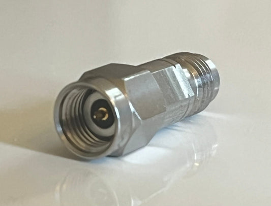 2.92MM MALE - 2.4MM FEMALE RF MICROWAVE 50GHZ ADAPTER PREMIUM QUALITY AE1W16