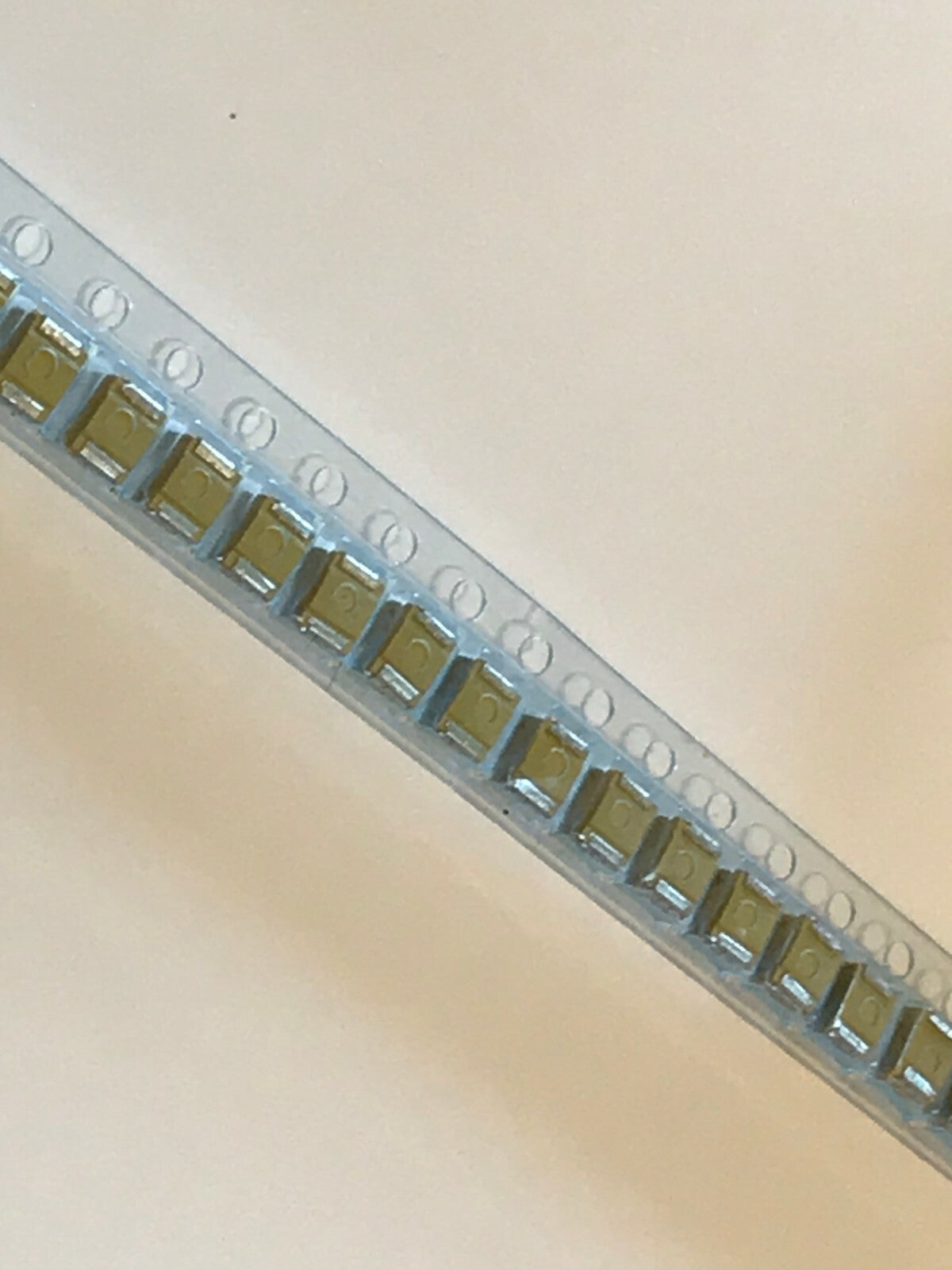 EPCOS 3.3uH 1210 SURFACE MOUNT RF INDUCTORS faa~2P