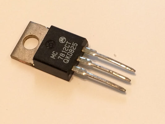 ORIGINAL MOTOROLA MC7812CT 12V 1A VOLTAGE REGULATOR x1 bdc32