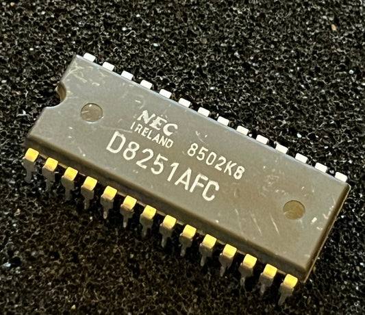 D8251AFC ORIGINAL NEC PROGRAMMABLE COMMS INTERFACE CHIP UK STOCK x1 fcb20.38