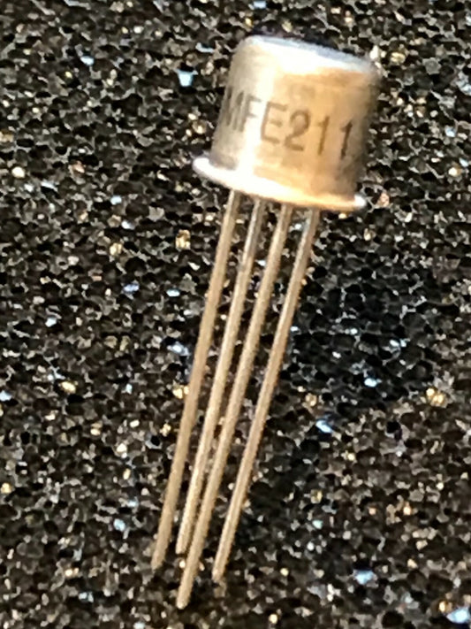 ORIGINAL MOTOROLA MFE211 VHF DUAL GATE RF MOSFET TRANSISTOR UK STOCK fcb27.25
