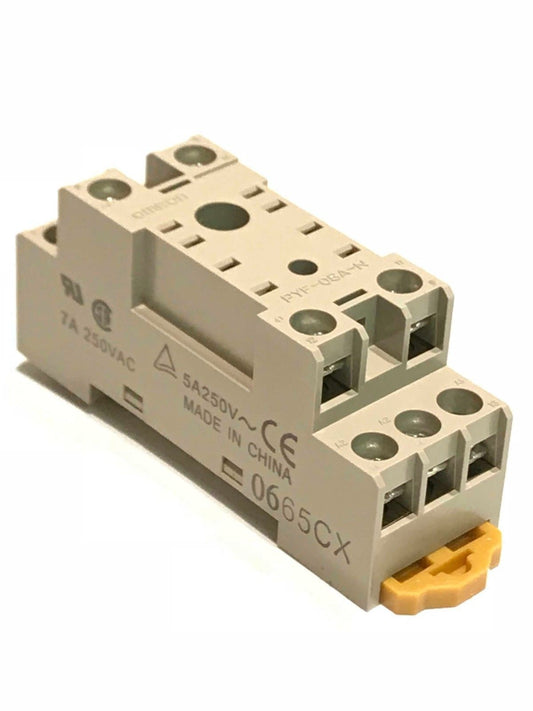 OMRON PYF-08A-N 8 PIN RELAY BASE DIN MOUNT ad1k17