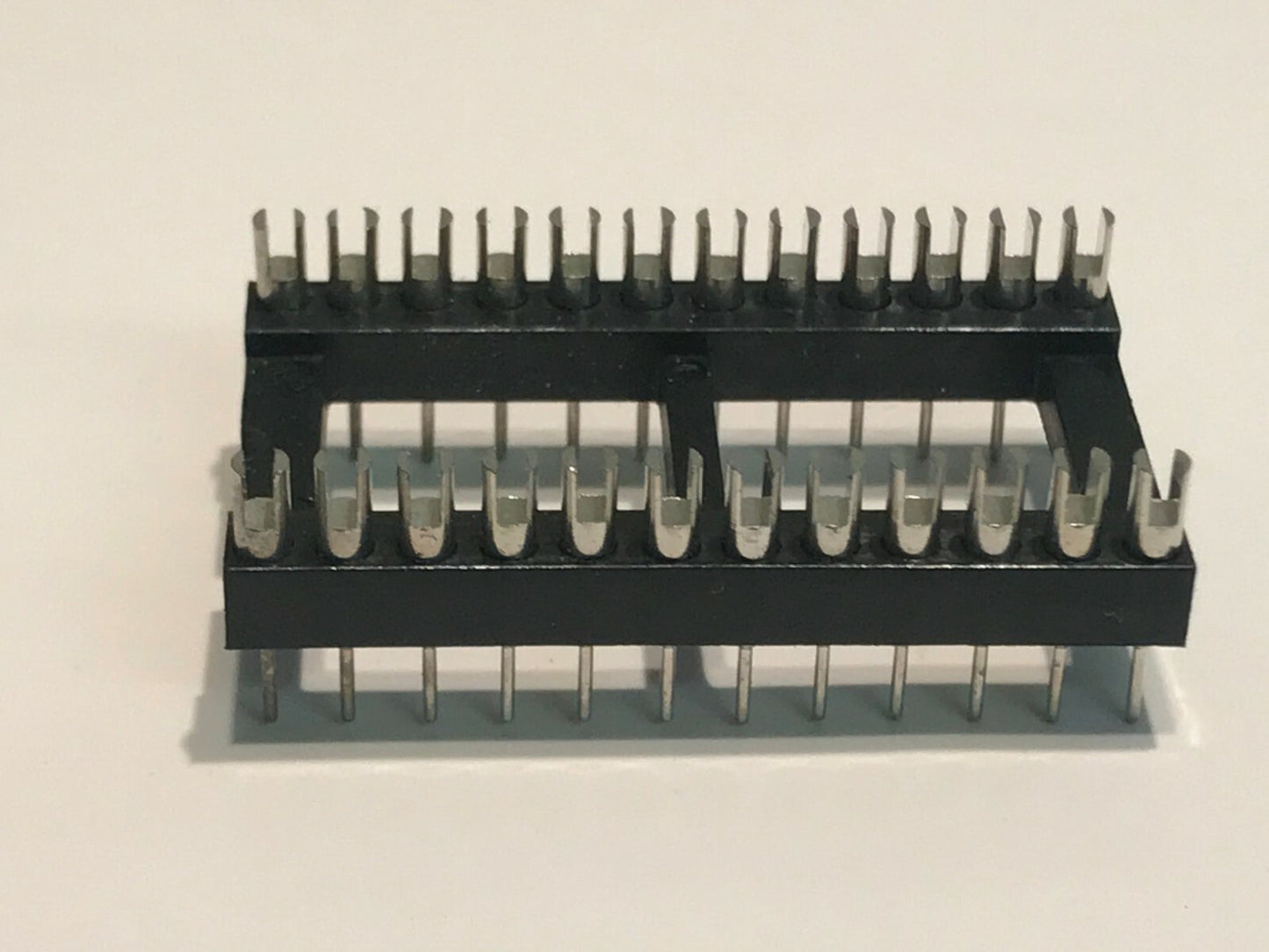 24 PIN PREMIUM QUALITY DIL HEADER HARWIN D6224-01 (x1) ad1a20