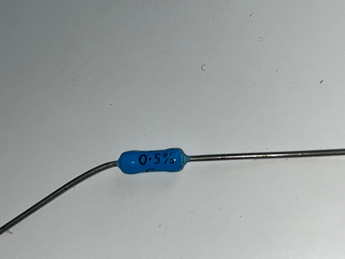 220R 220 OHM 0.5% 1/2W WELWYN METAL FILM PRECISION RESISTOR (X1) fba39.27